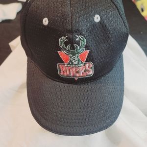 Milwaukee Bucks Hat NBA Classic Team Logo Adjustable Black Cap